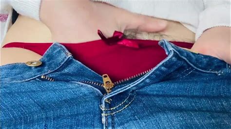 Masturbación japonesa amateur con jeans ajustados y ajustados Fotografía personal Videos