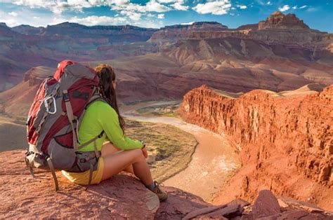 Desert Hikes That Are Guaranteed To Improve Your Outlook By At Least