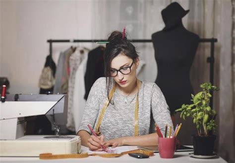 Top skills required to become a successful fashion designer