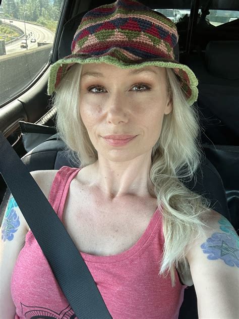 Sweetdee On Twitter Trying To Make This Damn Hat Stop Being So Wrinkly And Weird And Warped At