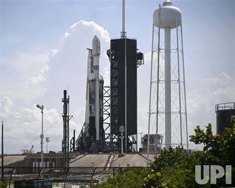 Photo Spacex Falcon Heavy Launches Jupiter 3echostar 24 From The