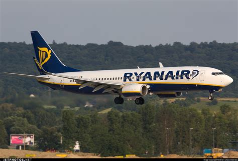 Ei Dcw Boeing As Ryanair Lukasz Stawiarz Jetphotos