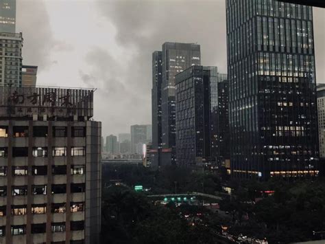 疯狂倒水，广州今年首个红暴，多处水浸，雨҈雨҈雨҈ 将持续广东