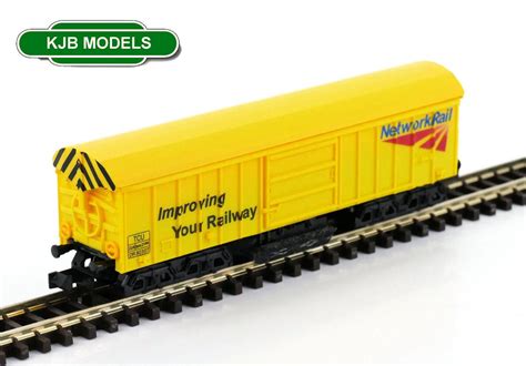 Gaugemaster Minitrix Gm2420101 Track Cleaning Wagon Network Rail Kjb