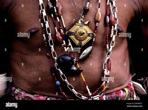 Iban Tribe Hi Res Stock Photography And Images Alamy