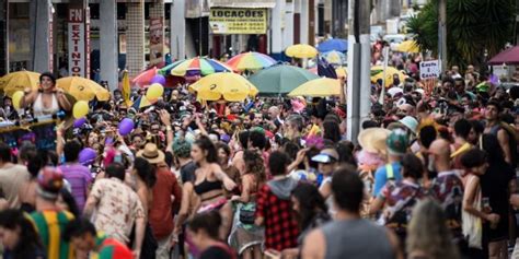 Carnaval 1º dia tem 30 celulares furtados mas sem ocorrências graves