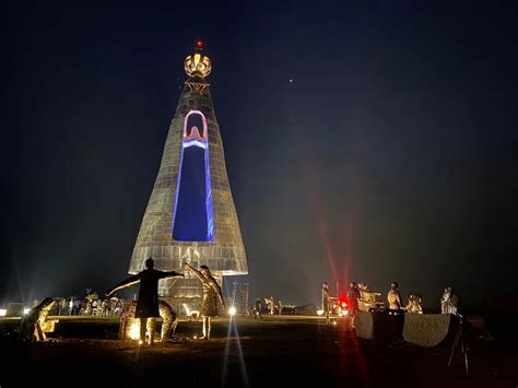 Est Tua De Nossa Senhora Maior Do Que O Cristo Redentor Inaugurada Em