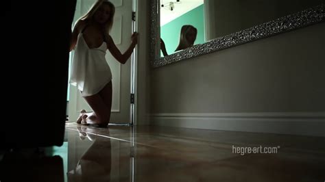 Solo Blonde Candice B Solo Shows Her Pretty Pussy Body Candice B Snezhka