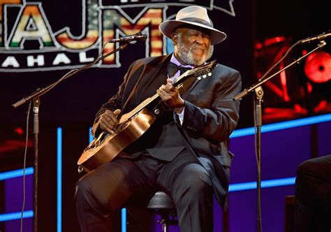 Blues guitarist Taj Mahal will kick off Rochester Jazz Festival