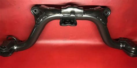 97 98 99 00 01 Honda CR V CRV 4x4 Rear Subframe Crossmember X Cross