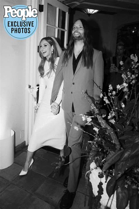 Maroon 5 Guitarist James Valentine Marries Fiancée Alexis Novak
