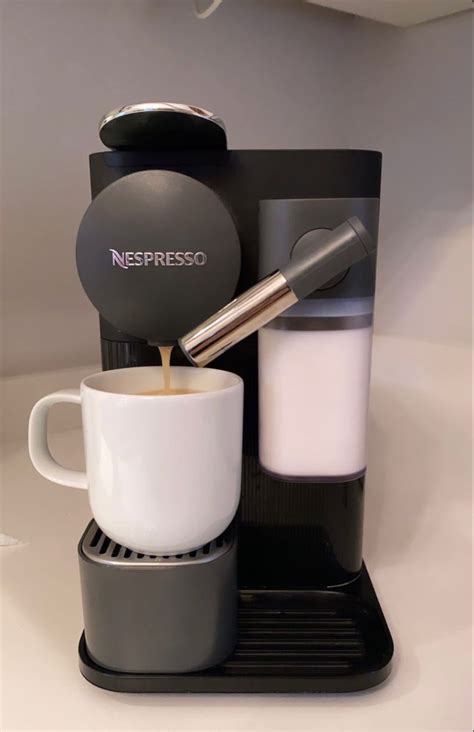 Lattissima one video nespresso lattissima one original espresso machine ...