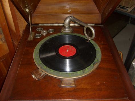 Free Antique, Collectible, and Art Appraisals Online | Submit Your Item