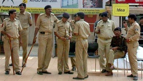 Flesh Racket At Mumbai Spas Busted 3 Arrested 17 Women Rescued