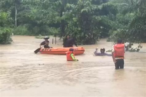 Curah Hujan Tinggi Puluhan Rumah Di Dua Kecamatan Di Pandeglang