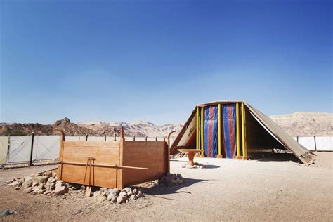 brazen altar foretold  coming  jesus christ