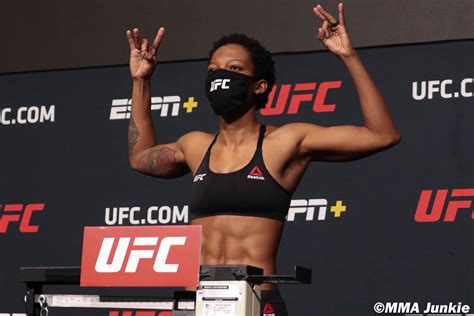 Joselyne Edwards Ufc Fight Night 184 Official Weigh Ins Mma Junkie