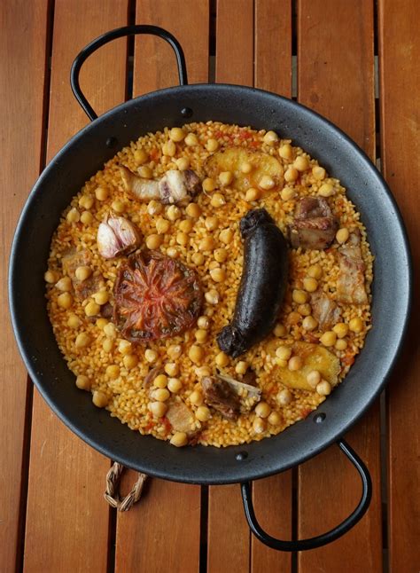 La Butifarra El Ingrediente Más Popular De La Gastronomía Catalana