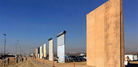 Trump Visita Los Prototipos Del Muro En Un Momento Delicado Para La