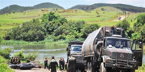 Aman Realiza Exposi O Em Homenagem Ao Dia Do Ex Rcito Folha Do Interior