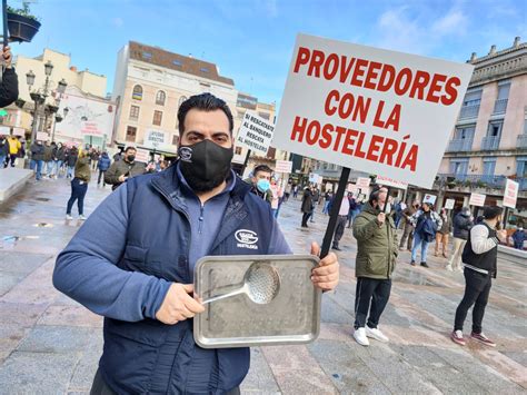 Los Hosteleros Advierten De Que Su Paciencia “está Al Límite” Y Reclaman Menos Restricciones Con