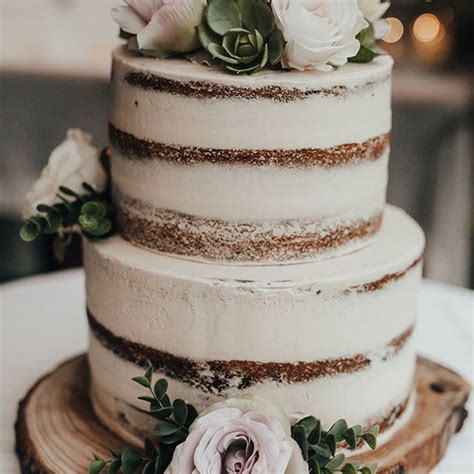 39 Naked Wedding Cakes