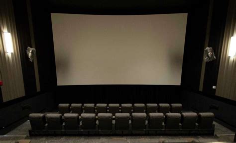 New cinema in The Woodlands aims to provide upscale experience