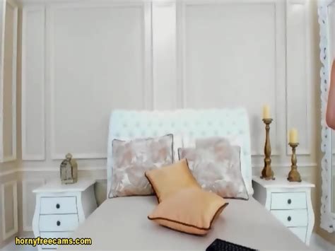 Brunette Babe Sexy Amazing Fun Cam Show