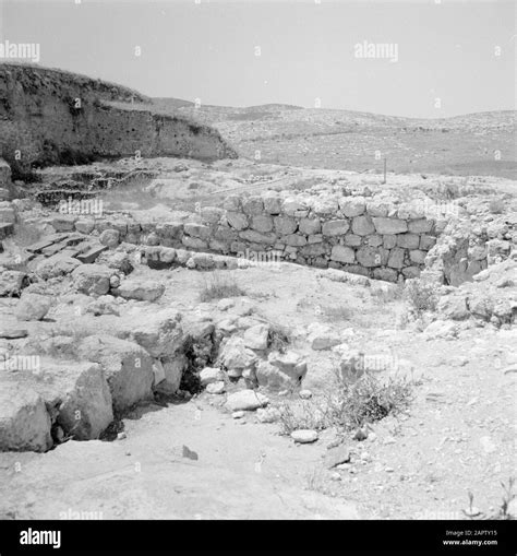 Israel: excavations Megido (Megiddo Stock Photo - Alamy