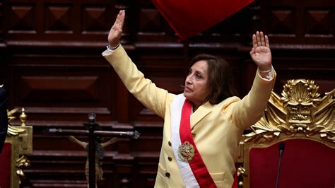 Quién es Dina Boluarte la nueva presidenta de Perú The New York Times