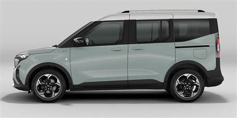 Ford E-Tourneo Courier pictures, official photos