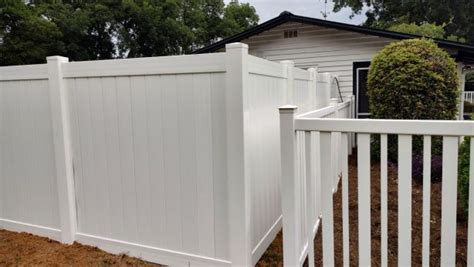 Pros And Cons Of Different Fences For Pet Owners Central Fence Co