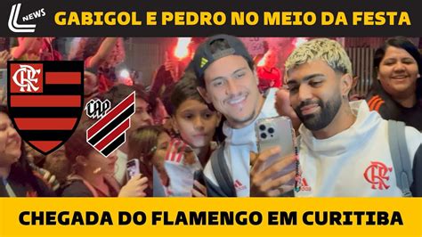 Gabigol E Pedro Foram Para Os Bra Os Da Na O Chegada Do Flamengo Em