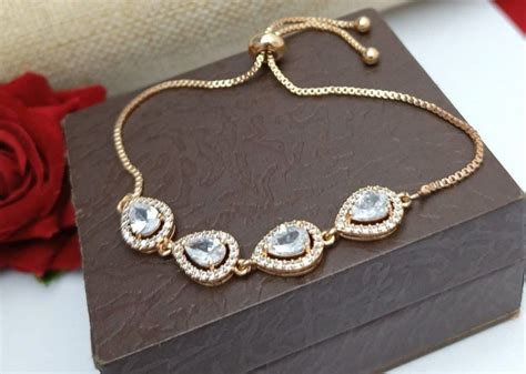 Alloy Premium Quality Korean Gold Plated Ad Chain Bracelet At Rs 135