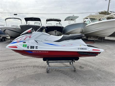 2022 Yamaha WaveRunner VX Deluxe Personal Watercraft For Sale YachtWorld