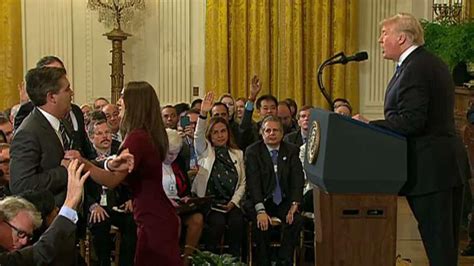 Cnn S Jim Acosta Has Press Pass Suspended By White House Sarah Sanders