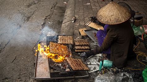 Tasty Bun Cha Hanoi (Grilled pork with vermicelli) & Its recipe