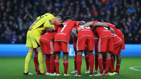 SCHMIDT TEM NOVO ABONO DE FAMÍLIA ESTRELA DO BENFICA CARREGA