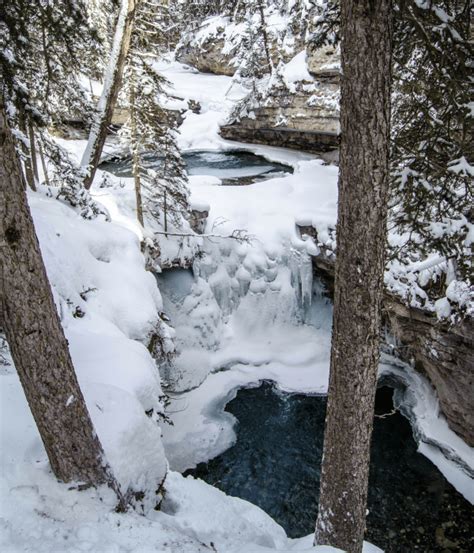 Hiking Johnston Canyon In Winter The Solivagant Soul