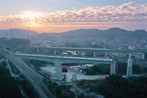 新建福厦铁路九龙江特大桥跨鹰厦铁路转体桥成功转体图片新闻中国政府网