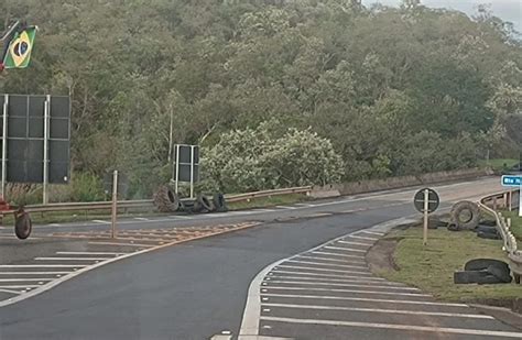 Ap S Tr S Dias De Bloqueios Rodovias Da Regi O S O Liberadas