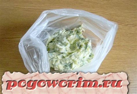 Чесночное масло с сыром и зеленью - как приготовить вкусно и просто