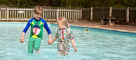 Splash Pads And Paddling Pools In Berkshire Reading Rocks