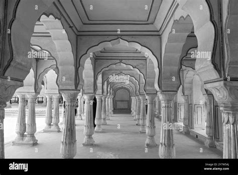 Arched Interiors Of Amer Fort Jaipur Rajasthan Stock Photo Alamy