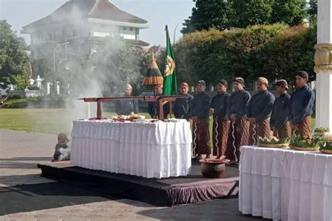 Jamasan Tombak Kyai Wijaya Mukti Wujud Pelestarian Adat Budaya Pojok