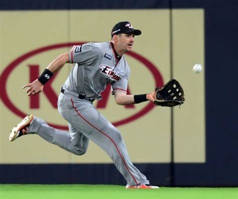 한화이글스 호잉 2주 연속 Adt캡스플레이 선정 Mlbpark