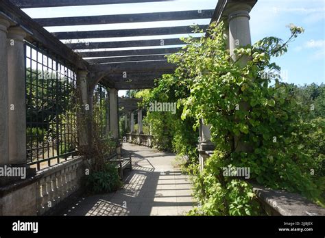 Hill Garden And Pergola Hampstead London Uk Stock Photo Alamy