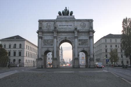 Siegestor München Sehenswürdigkeiten Innenstadt