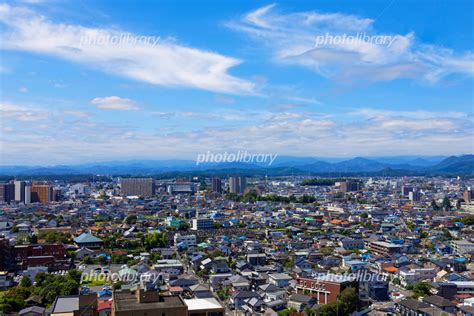 栃木県庁展望ロビーより鹿沼市方面の街並みを望む 写真素材 [ 7152445 ] フォトライブラリー Photolibrary