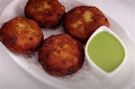 Easy Aloo Tikki Recipe आलू टिक्की रेसिपी इन हिंदी